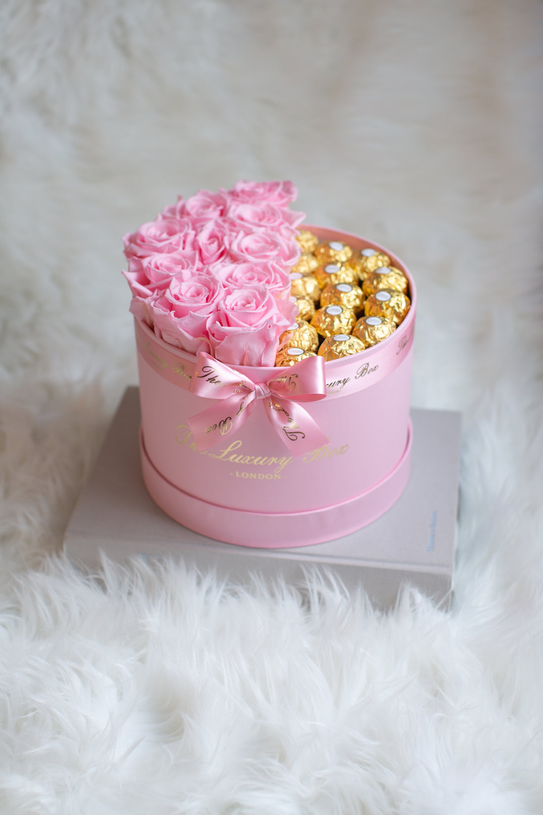 Infinity Roses and Ferrero Rocher Chocolate Gift Box | Mother's Day Flowers and Chocolate Gift Set