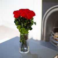 red infinity roses with stem for Valentine's Day bouquet delivered in uk