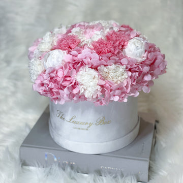 Pink and white preserved floral arrangement bouquet flower box for flower delivery in UK