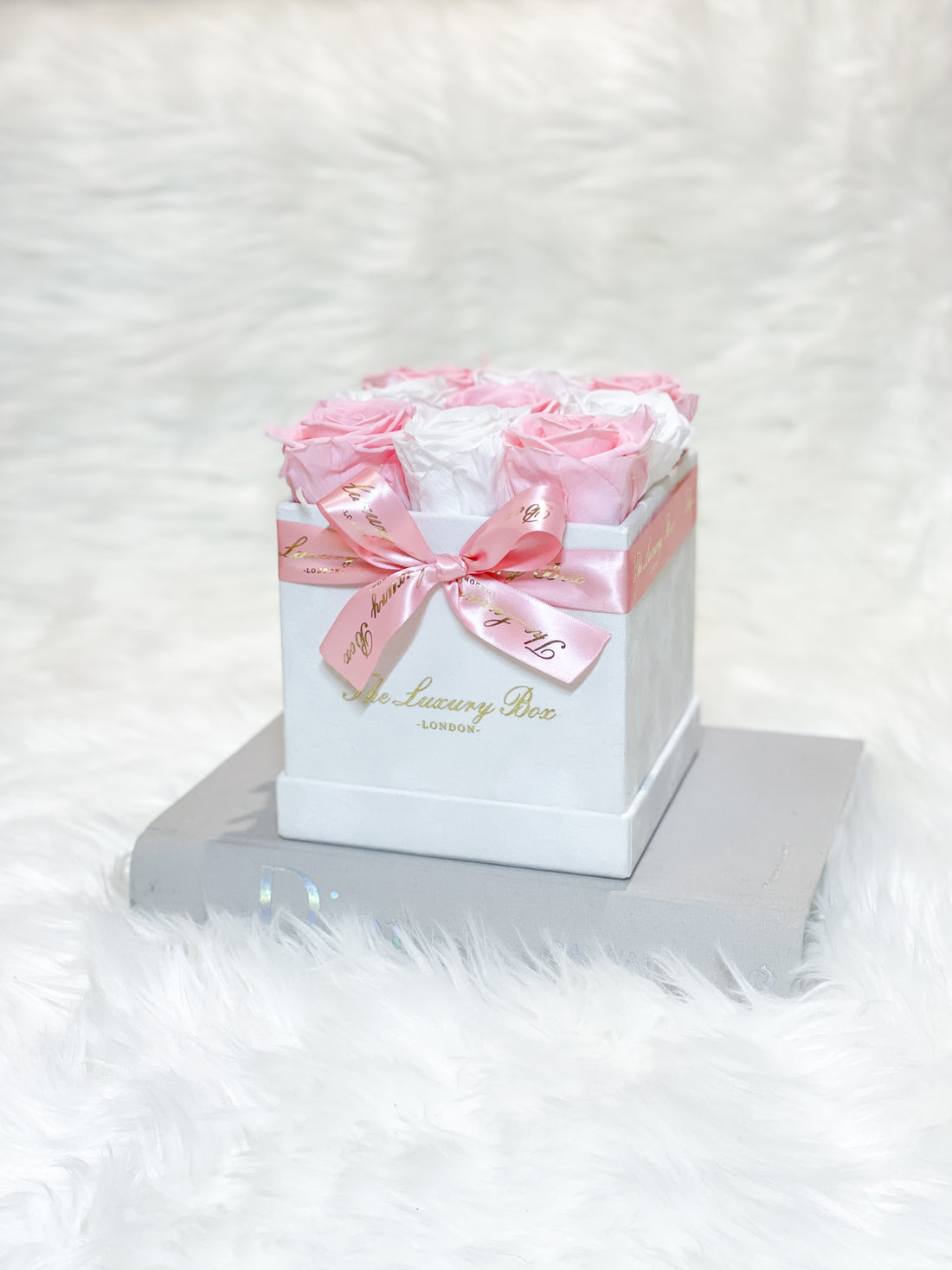 Pink and white infinity roses for valentine's day gift delivery