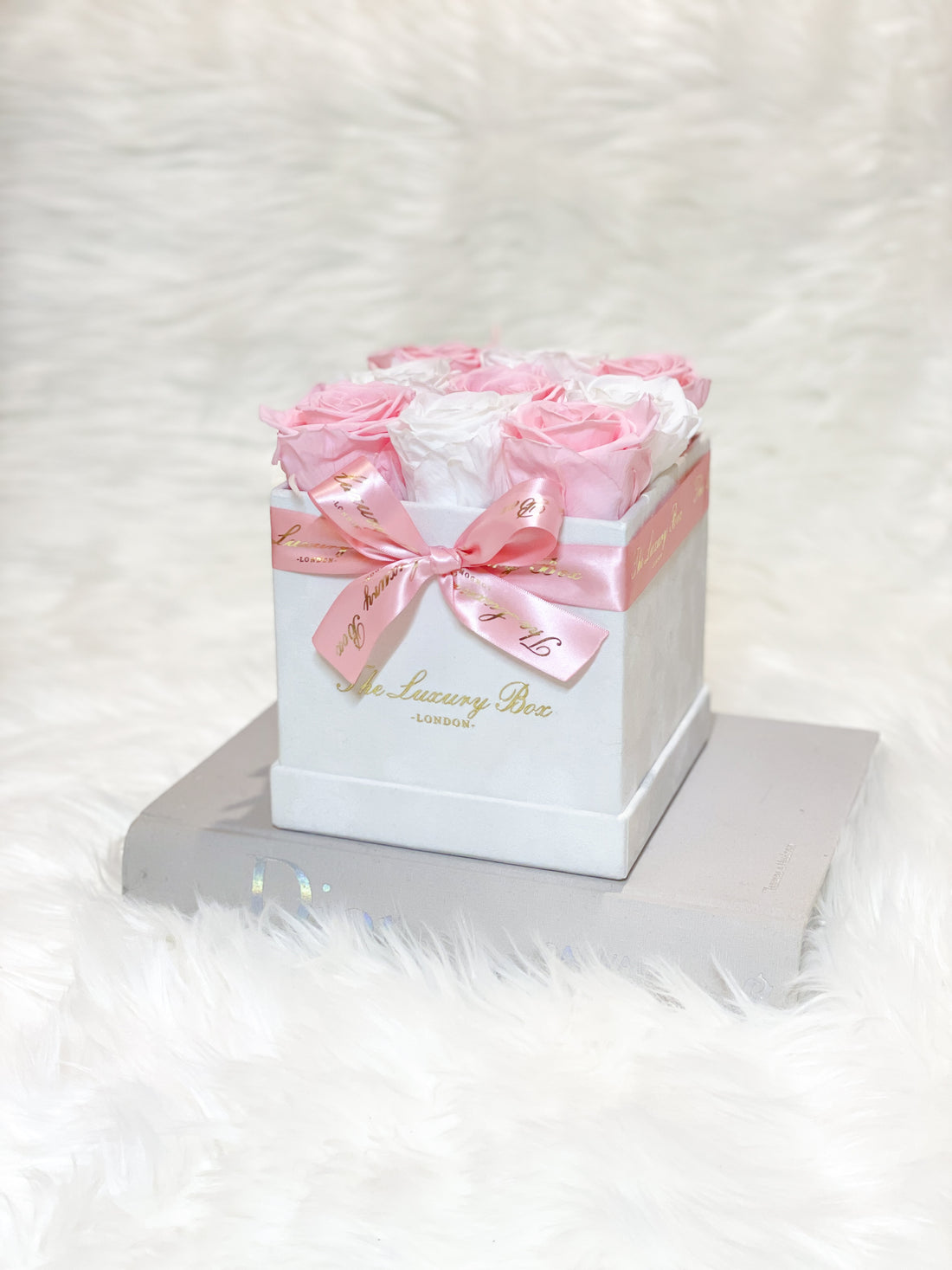 Pink and white infinity roses for valentine's day gift delivery